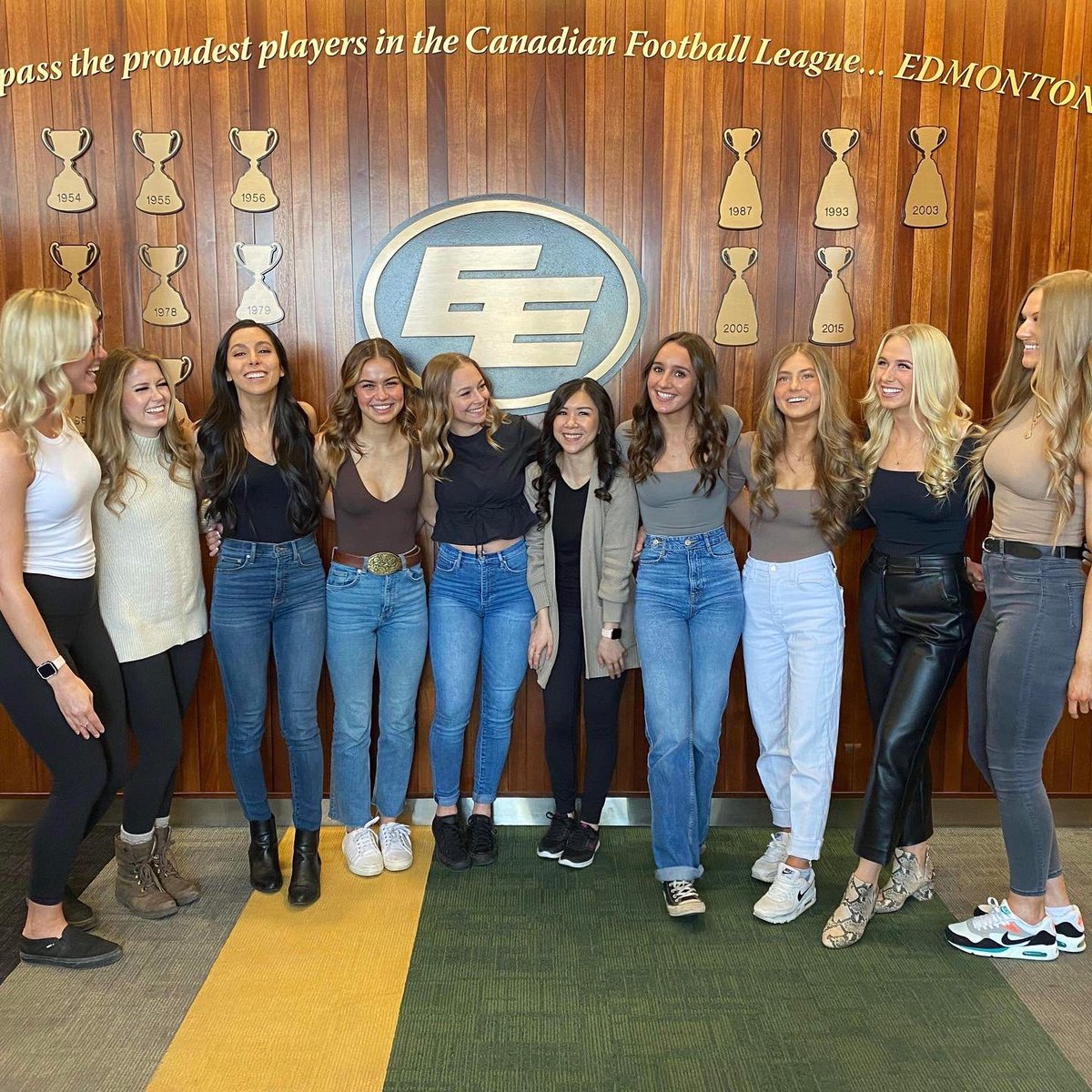 ElksSam's tweet photo. Clearly not going to have any fun this season. 💚💛

#goelks #elkscharge #tombradysofcheerleading #geriatriccheerleading #comebackseasonagaon #victorylapround2 #oaeaae https://t.co/80gavLg9kZ