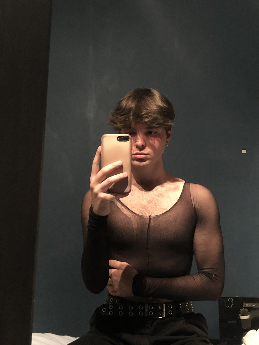 Kelviigne's tweet photo. Créatif au final :) #HoneyLGBTQIA https://t.co/DZy6i171ce
