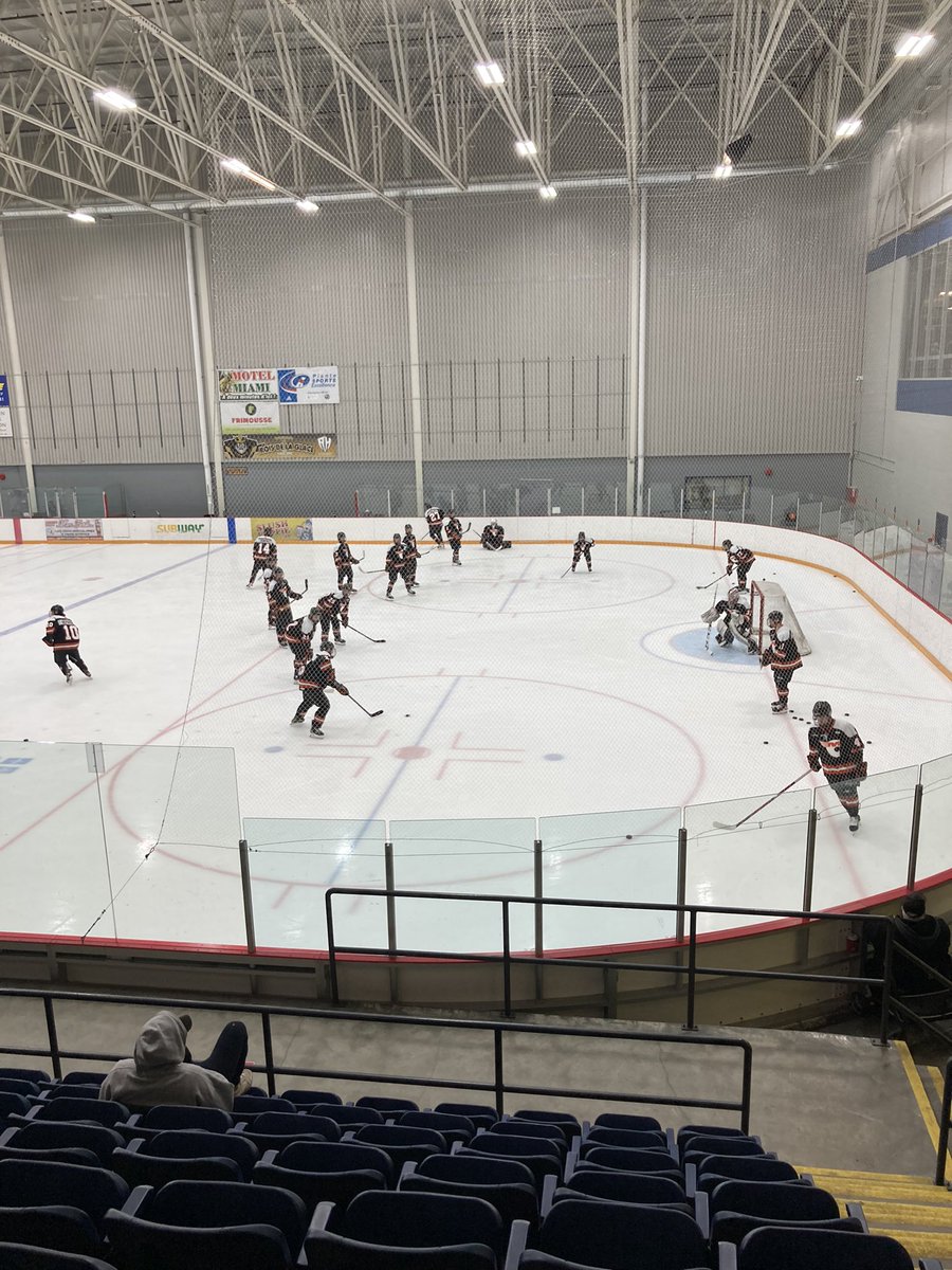 alexmorehockey's tweet photo. Déjà la dernière de la saison et avant le début des séries de la #M18AAA. @EstacadesMAAA vs @CantonniersAAA cet après-midi. Notre update de notre liste sera en ligne cette semaine! #Scoutingservice https://t.co/uRCLbd7MhZ