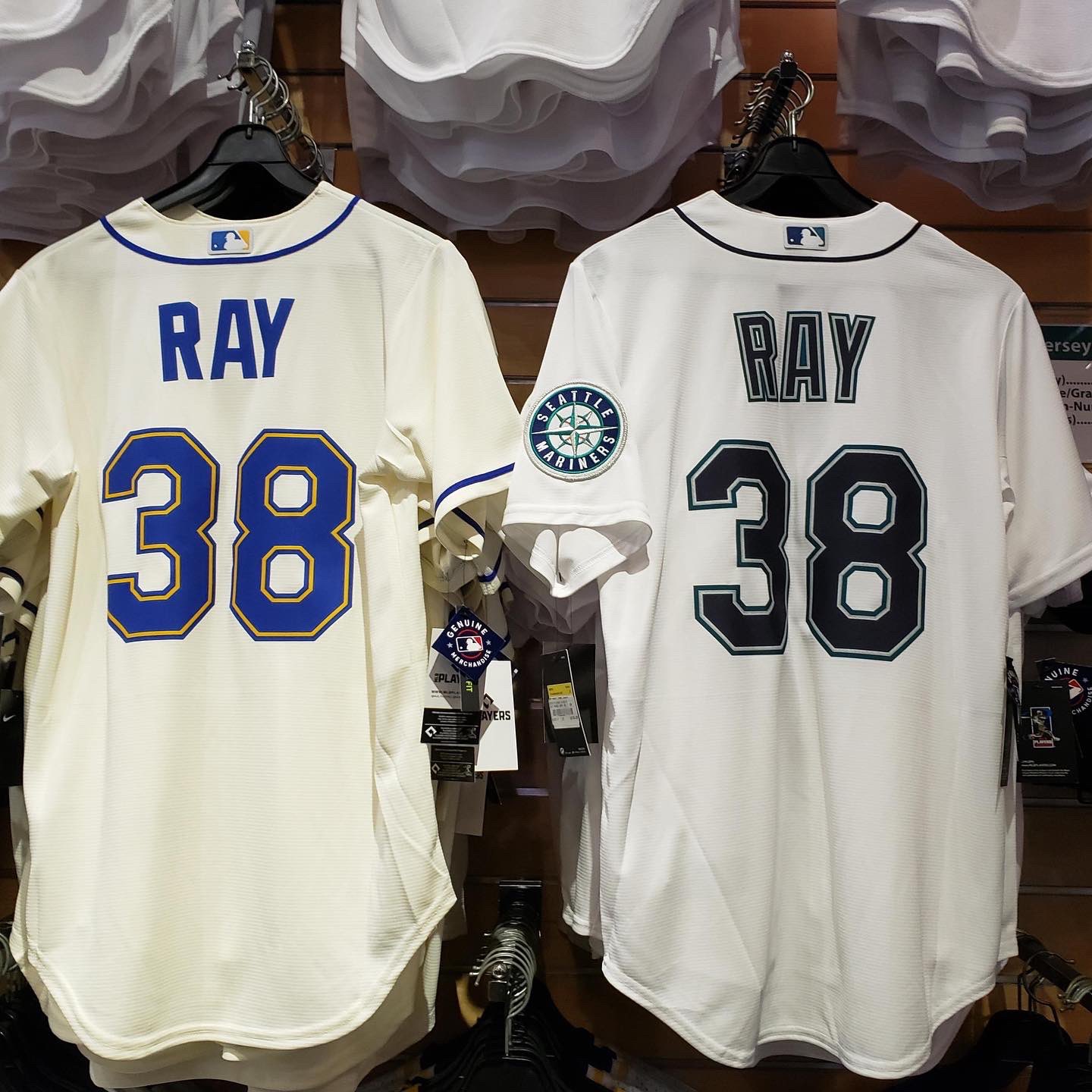 Mariners cheap cream jersey