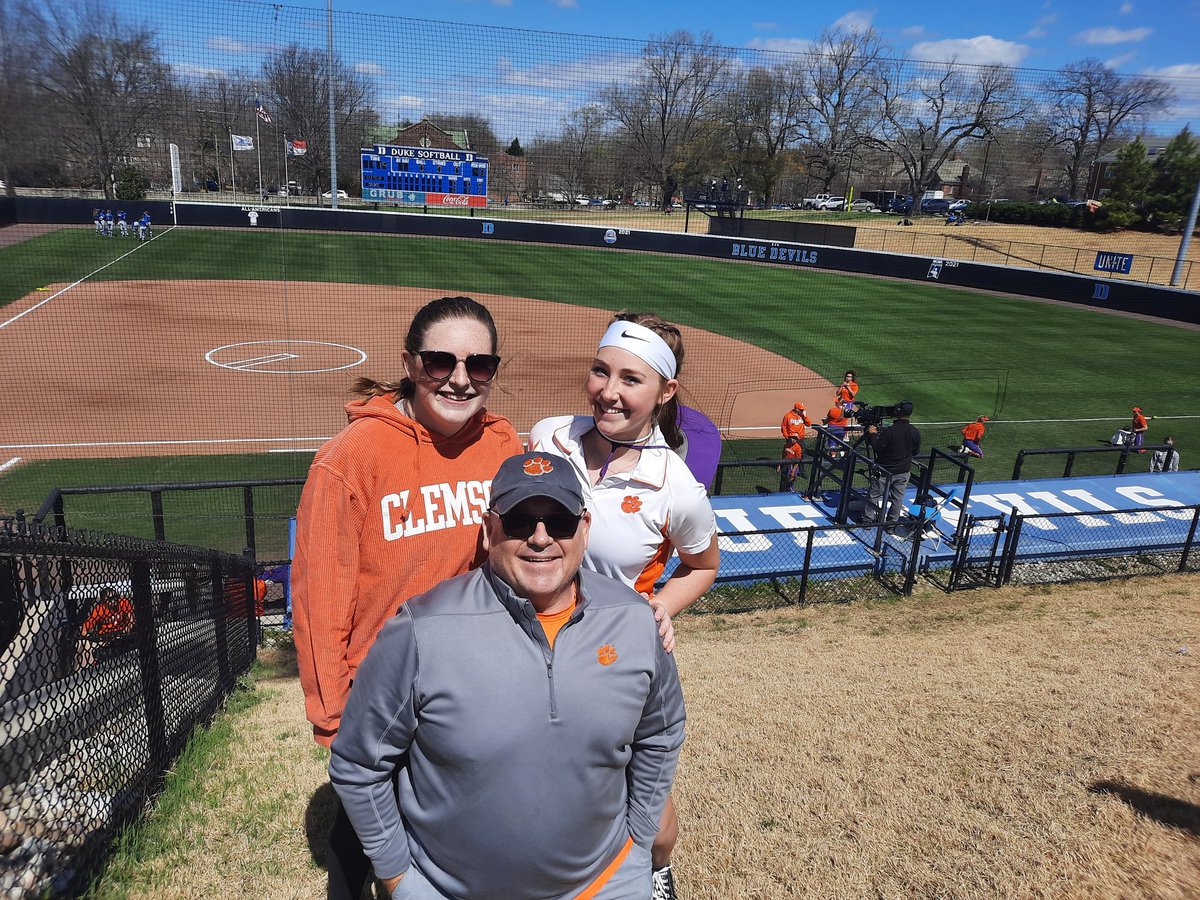 wes_seifert's tweet photo. Getting ready for some great softball!  Go Tigers! https://t.co/G6dvg5JhYu