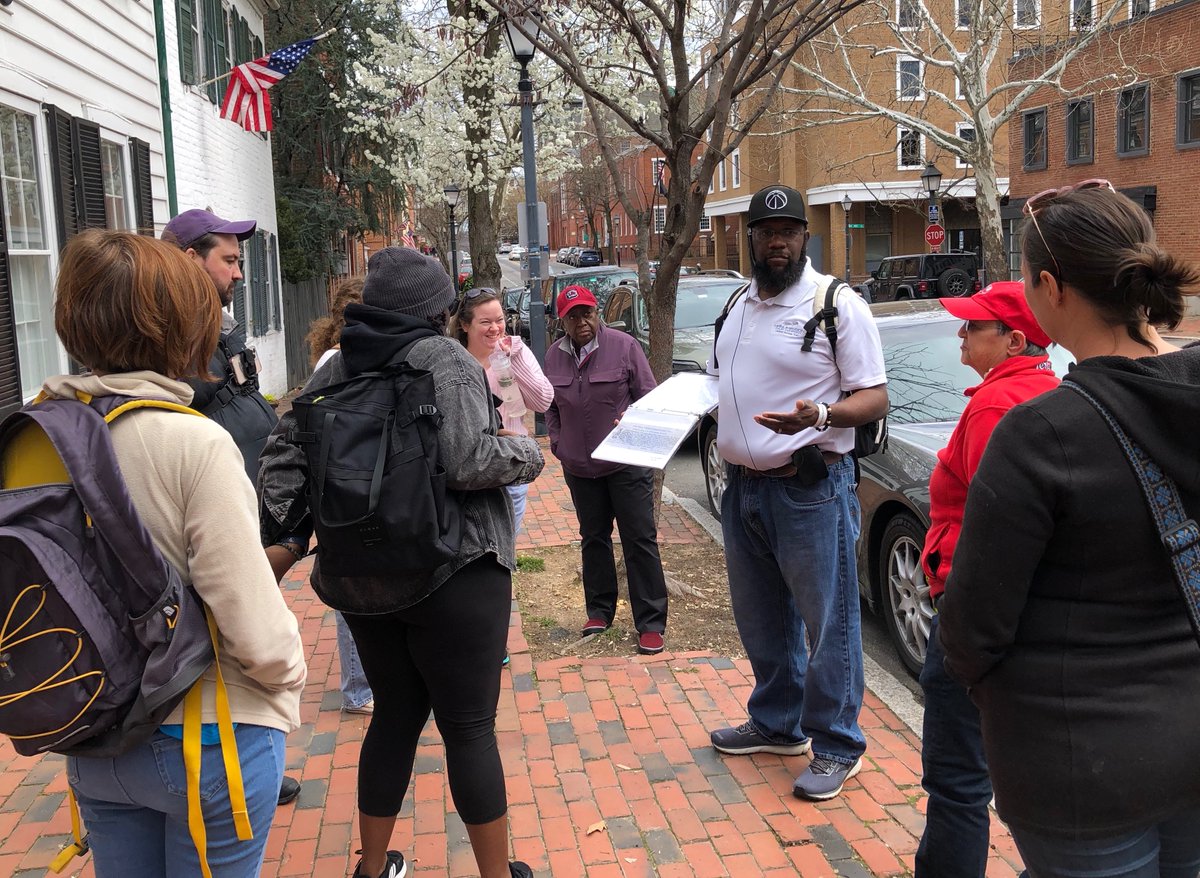 DaviesUUC's tweet photo. Many thanks to @ManumissionTour for an insightful and informative exploration of African American history in Old Town Alexandria! #8thPrinciple #UU https://t.co/jv2wqUTYSV