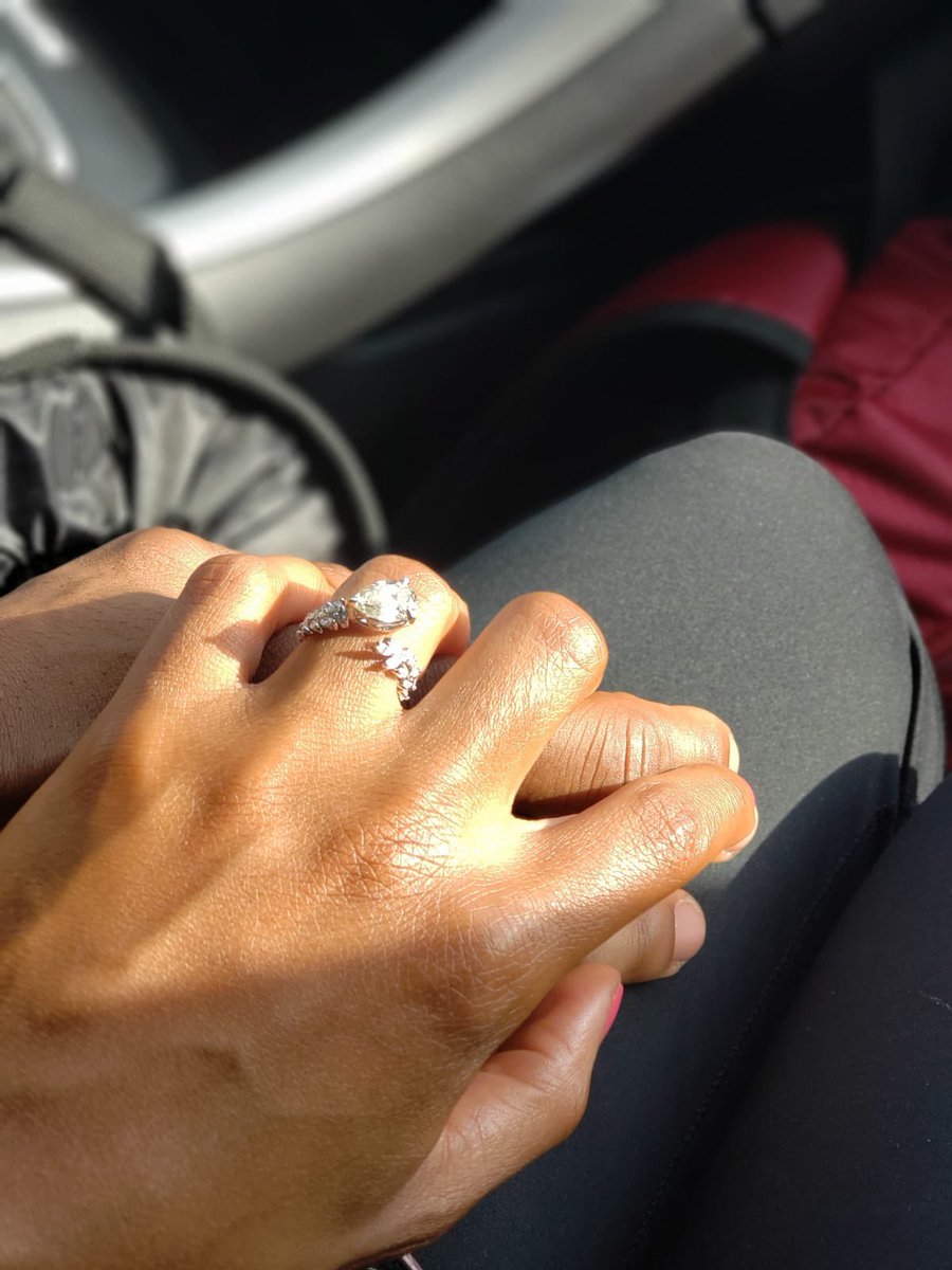 I know this is a long shot…

I lost my engagement ring, and I’m devastated. A RT or a like, especially if you live in San Antonio, might increase the small chance that I get it back. 

😥🙏🏾