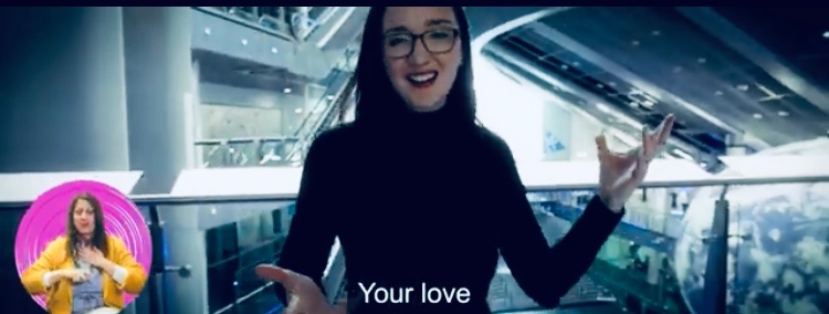 DancingPhoenix's tweet image. “Your Love Lifts Me Up” created for Birmingham 2022 Commonwealth Games, a wonderful collaboration between so many! Featuring #deaf artist @MaryJayneDrama too! I was thrilled to write a #BSL verse for this song. Live performances to come in the summer 😉m.youtube.com/watch?v=TWZQdH…