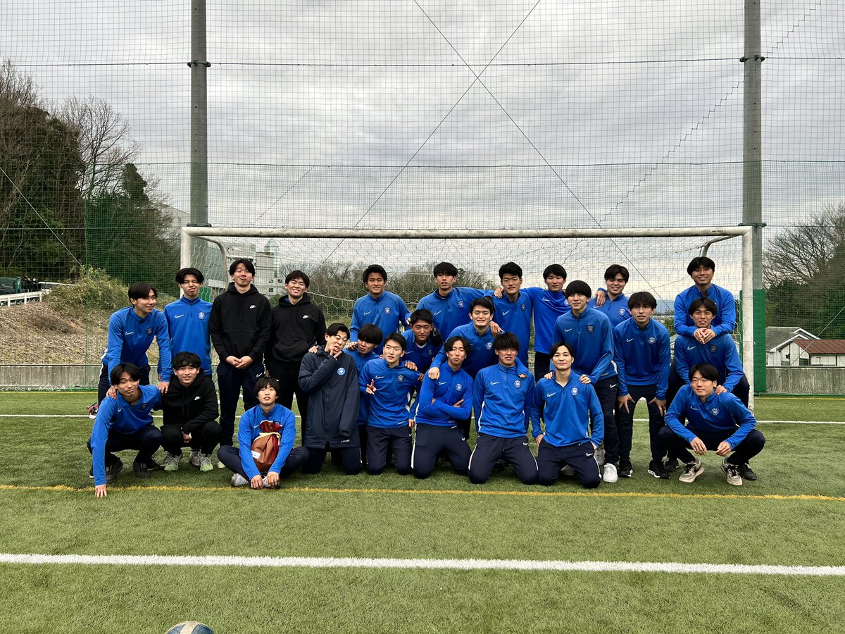 サッカー部56期三送会 2022.3.20 昨年同様コロナ禍を考慮し、ピッチ上