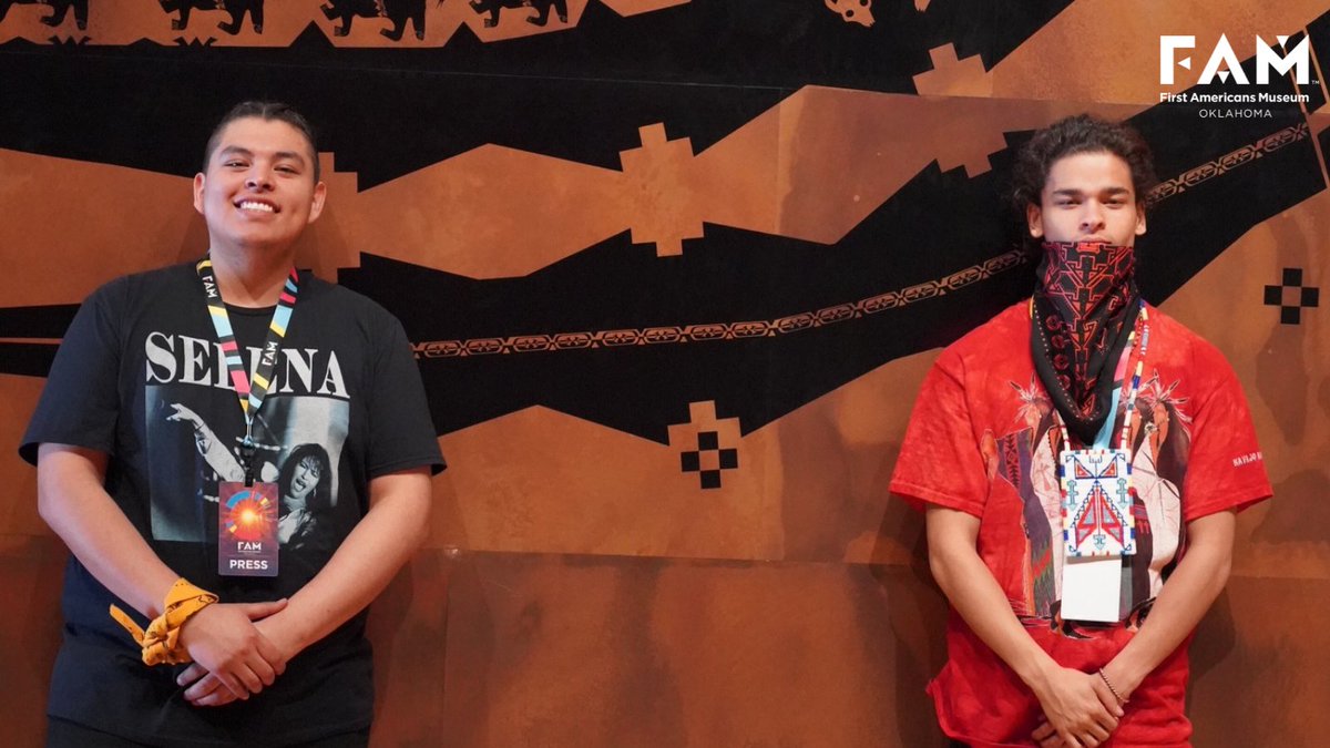 FAMokMuseum's tweet photo. Reservation Dogs in the house! Thanks D’Pharaoh Woon-A-Tai (Bear) and Jude Barnett (Bone Thug Dog) for stopping by FAM today! | Photos by Kristin Gentry.
#skoden #stoodis #ReservationDogs #FAM #Represent #FAMstore https://t.co/9iVGF0M6zK