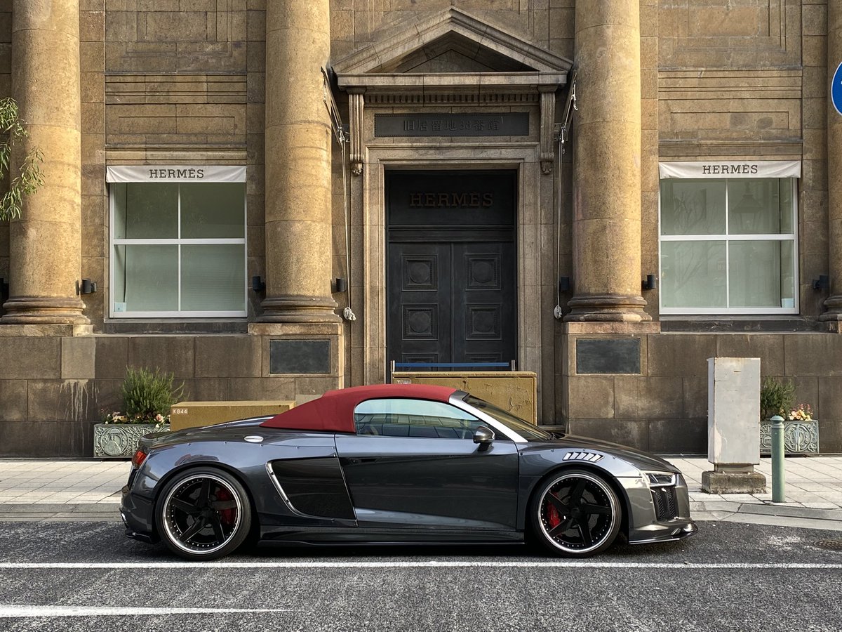 Newing_inc's tweet photo. 早朝から撮影‼️
#旧居留地
#hermes
#newing
#r8
#r8spider
#alpil https://t.co/NNuoA1dkkZ