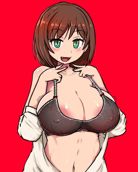 #三連休はフォロワーさんが増える
ムチムチおっぱい… 