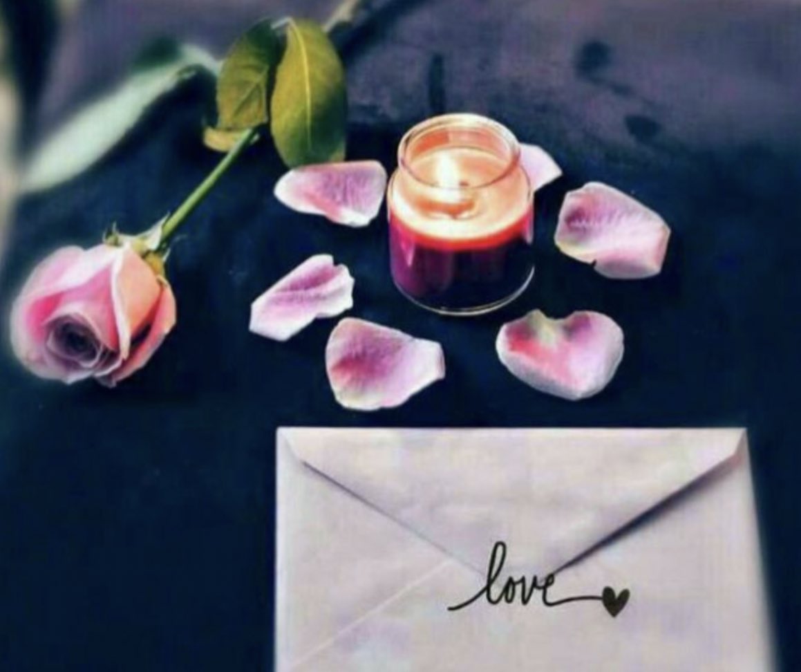 vip_vip5050's tweet photo. #عن_الحب_بقولك 
حين يسالونكم عن الحب 
 فقولوا لهم:
هو شعور جميل اوله الامان 
ولا يكتمل الا بالاهتمام 
ووفاء حتى فى الغياب 
مبنيّ على اساس الصدق والمحبة والاحترام المتبادل
الحب هو سكينه القلب والروح 
المحب لايقسى ولايمل ولا يفارق ولا يخادع 
الحب أن أكتفى بك ولا أكتفي منك أبداً https://t.co/UEKZUWcEqQ