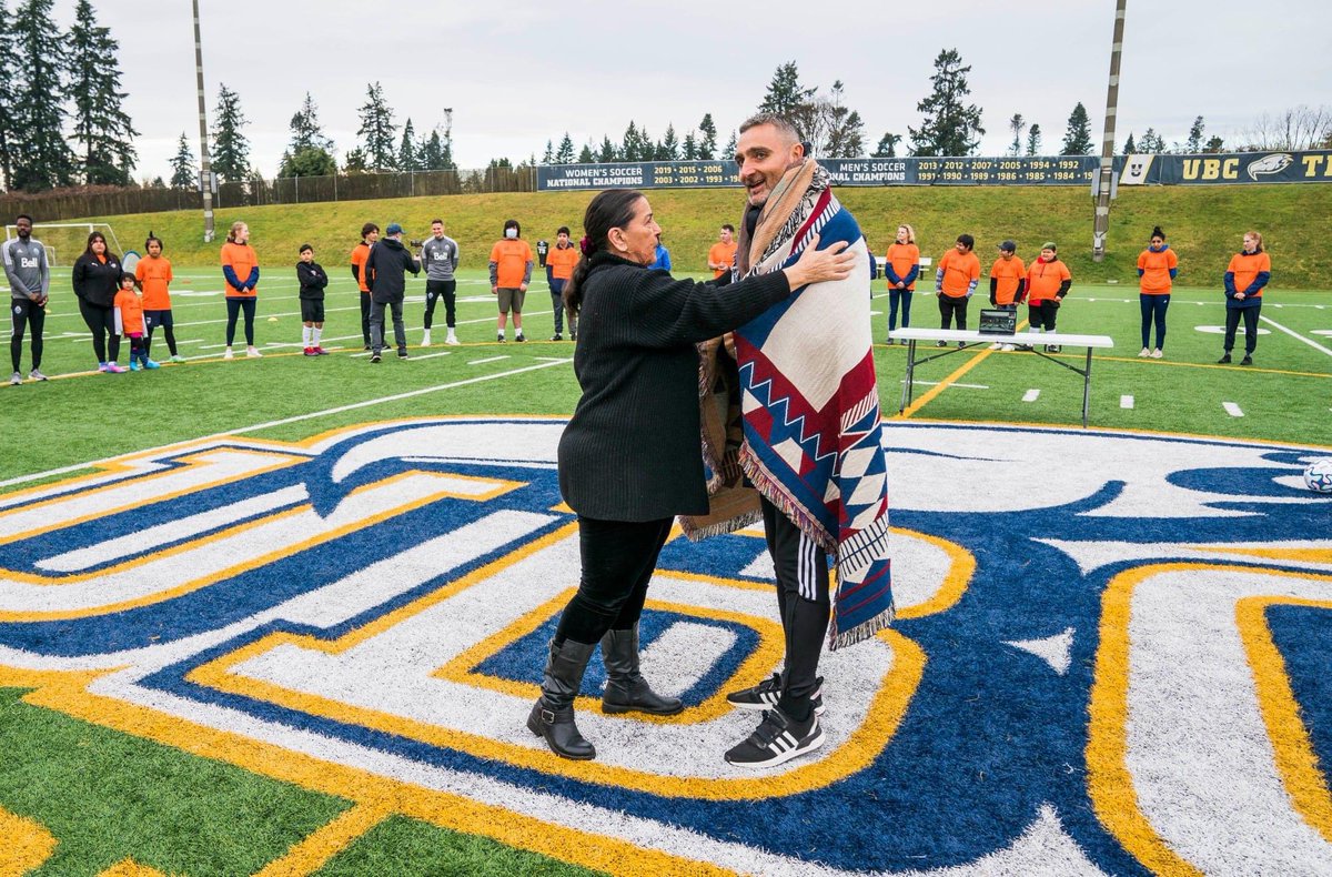 HopeandHealth4l's tweet photo. Sending champions vibes & cheering on our favourite team + partners @WhitecapsFC on game day for an awesome result! We love you! 🧡⚽️🤩 #bethechange #onemindoneheart #champions #inittowinit #ittakesavillage https://t.co/zah3QFxozM