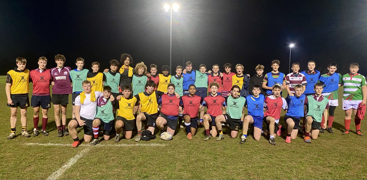 Great session with the ⁦⁦<a href="/DppHerts/">Herts director of rugby</a>⁩ U15s forwards Friday evening. Thanks ⁦<a href="/HitchinRugby/">Hitchin Rugby 🏉</a>⁩ for hosting us. Backs next time