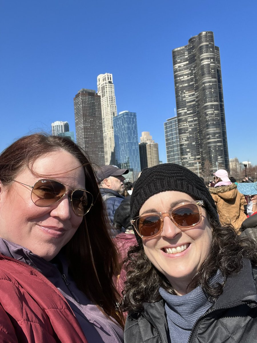 KerryGorgone's tweet photo. Had an amazing whirlwind of a girls’ weekend in Chicago thanks to @packupgo_travel and @united! The Office Experience, “the bean,” a Ghosts and Gangsters tour, an architecture cruise, a magic show, #SecondCity, the @AWMuseum, and more. AND a stay at @PendryHotels. 🥰 #PackUpAndGo https://t.co/e9pjmrBn8Q
