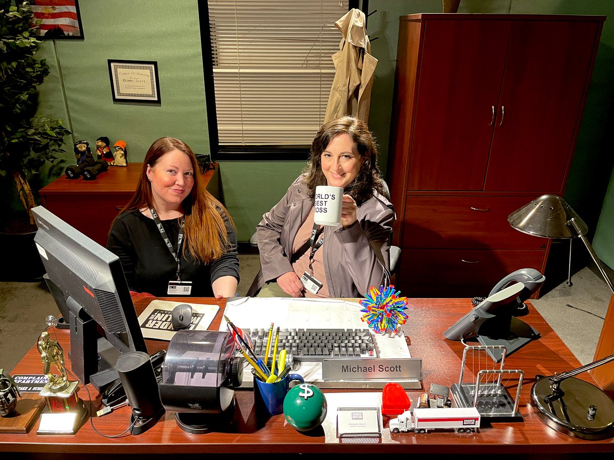 KerryGorgone's tweet photo. Had an amazing whirlwind of a girls’ weekend in Chicago thanks to @packupgo_travel and @united! The Office Experience, “the bean,” a Ghosts and Gangsters tour, an architecture cruise, a magic show, #SecondCity, the @AWMuseum, and more. AND a stay at @PendryHotels. 🥰 #PackUpAndGo https://t.co/e9pjmrBn8Q