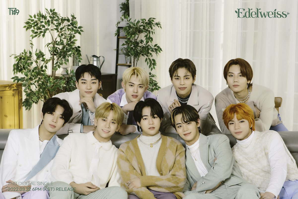 Noaethel82's tweet photo. EDELWEISS// LANZAMIENTO🤍🌼
🗓️22/03
HORARIOS⏰
06:00 PM (KST) 🇰🇷
03:00 AM 🇬🇹🇸🇻🇳🇮🇨🇷🇧🇿🇭🇳🇲🇽
04:00 AM 🇵🇪🇨🇴🇪🇨🇵🇦
05:00 AM  🇩🇴🇧🇴🇻🇪🇵🇷🇨🇺
06:00 AM  🇦🇷🇧🇷🇺🇾🇨🇱🇵🇾
10:00 AM 🇪🇸
#T1419 #티일사일구 #EDELWEISS #에델바이스 https://t.co/giDSk2f6ZR