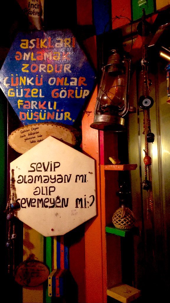sudeehatipoglu's tweet photo. Balat ✨ https://t.co/UjPmV33WUA