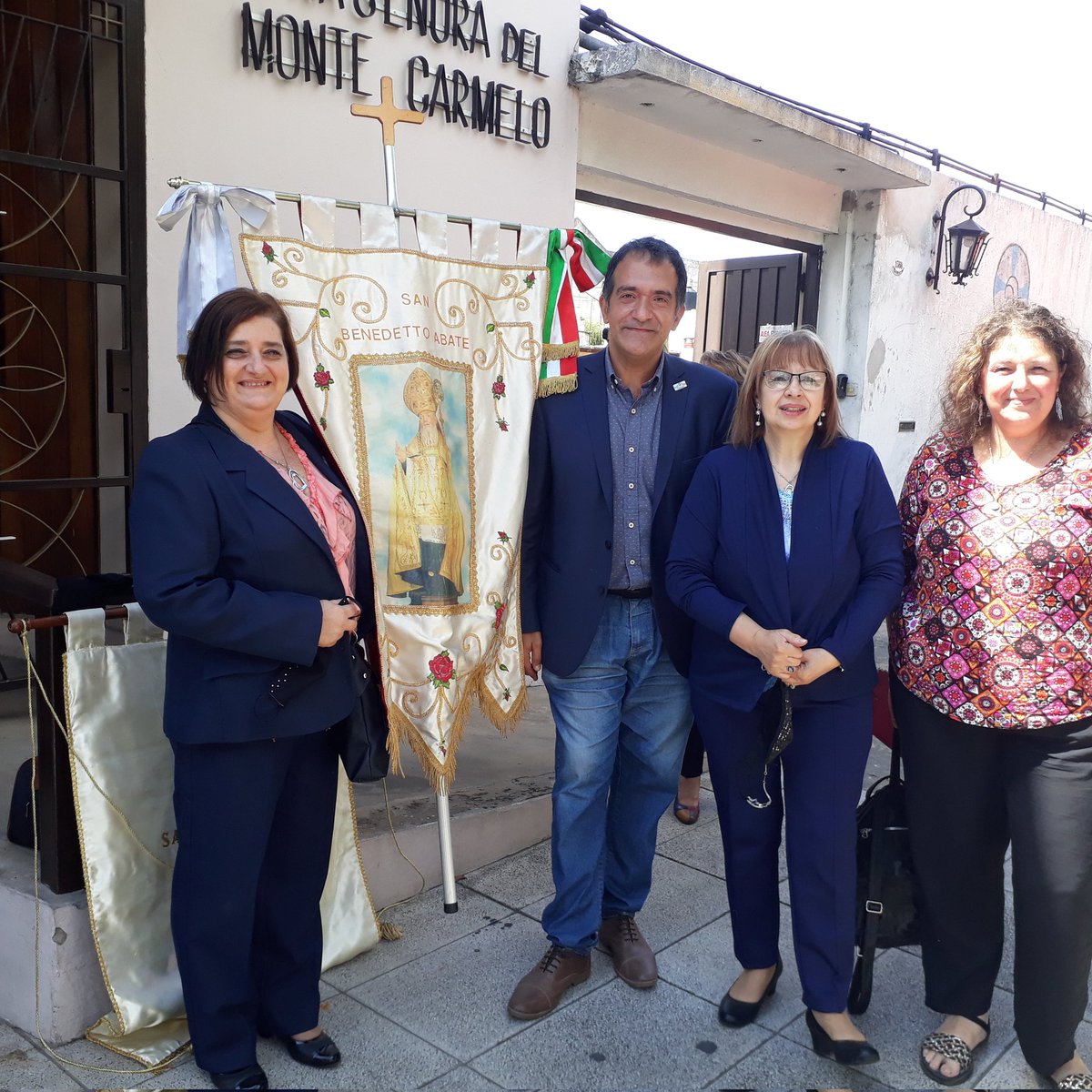 federacioncala1's tweet photo. Hoy acompañamos el 42 aniversario de la Asociación Cetrarese San Benedetto Abate. Auguri!! https://t.co/SaUOR9c3Nw