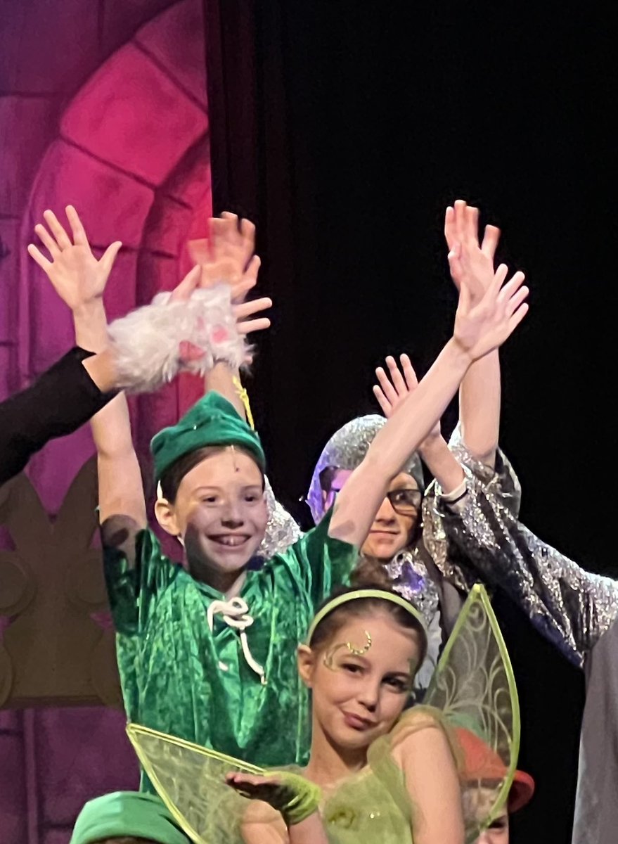 TollGate4M's tweet photo. So fun seeing old 4MS friends preforming in Shrek! #shrek #hvct you guys were amazing ๐๐ https://t.co/jtjdNgDVDP