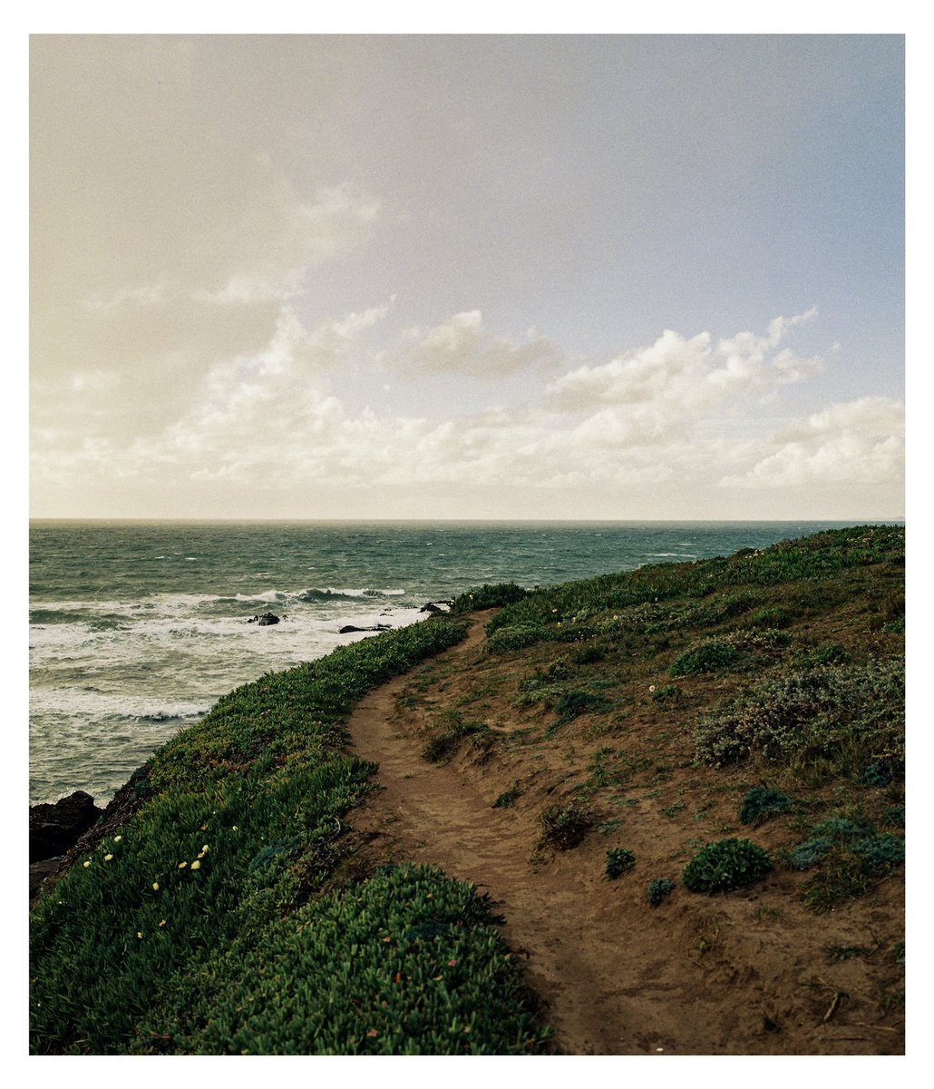 jacobetovar's tweet photo. film photos i took in the central coast of california #mamiya7 https://t.co/QCyB88cRiq