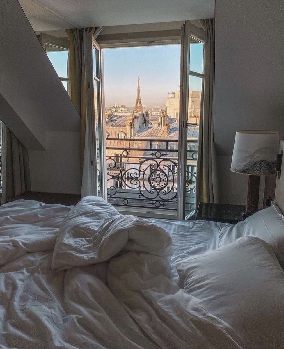 tmbIrpics's tweet photo. Good vibes in Paris , 🇫🇷 🥂 https://t.co/BwA0oSclDo