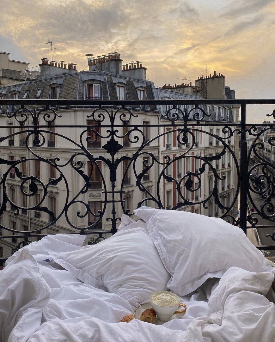 tmbIrpics's tweet photo. Good vibes in Paris , 🇫🇷 🥂 https://t.co/BwA0oSclDo
