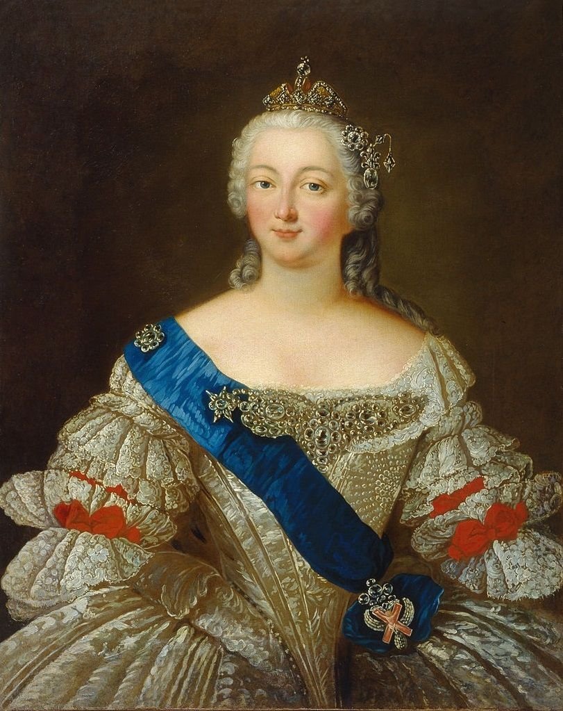 LudditeHacker's tweet photo. Let's discuss the way an army dresses. Look at the emblem on a Russian uniform. Do you see the stitching? That's bad. That's real bad. It means Russia CANNOT win!
To understand why we need to go back to Catherine the Great and the emergence of the 'Russian style' dress.🧵(1/879) https://t.co/3iKswvkaba