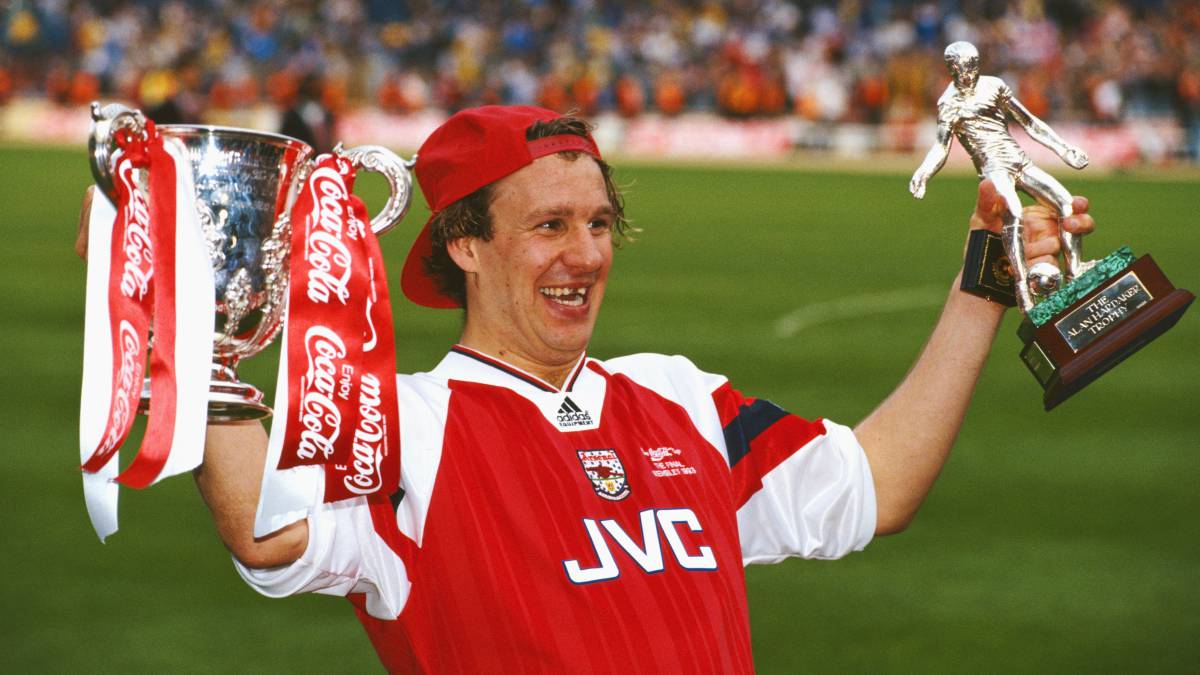 Happy 54th birthday to Arsenal legend, Paul Merson. Have a good one Merse!         