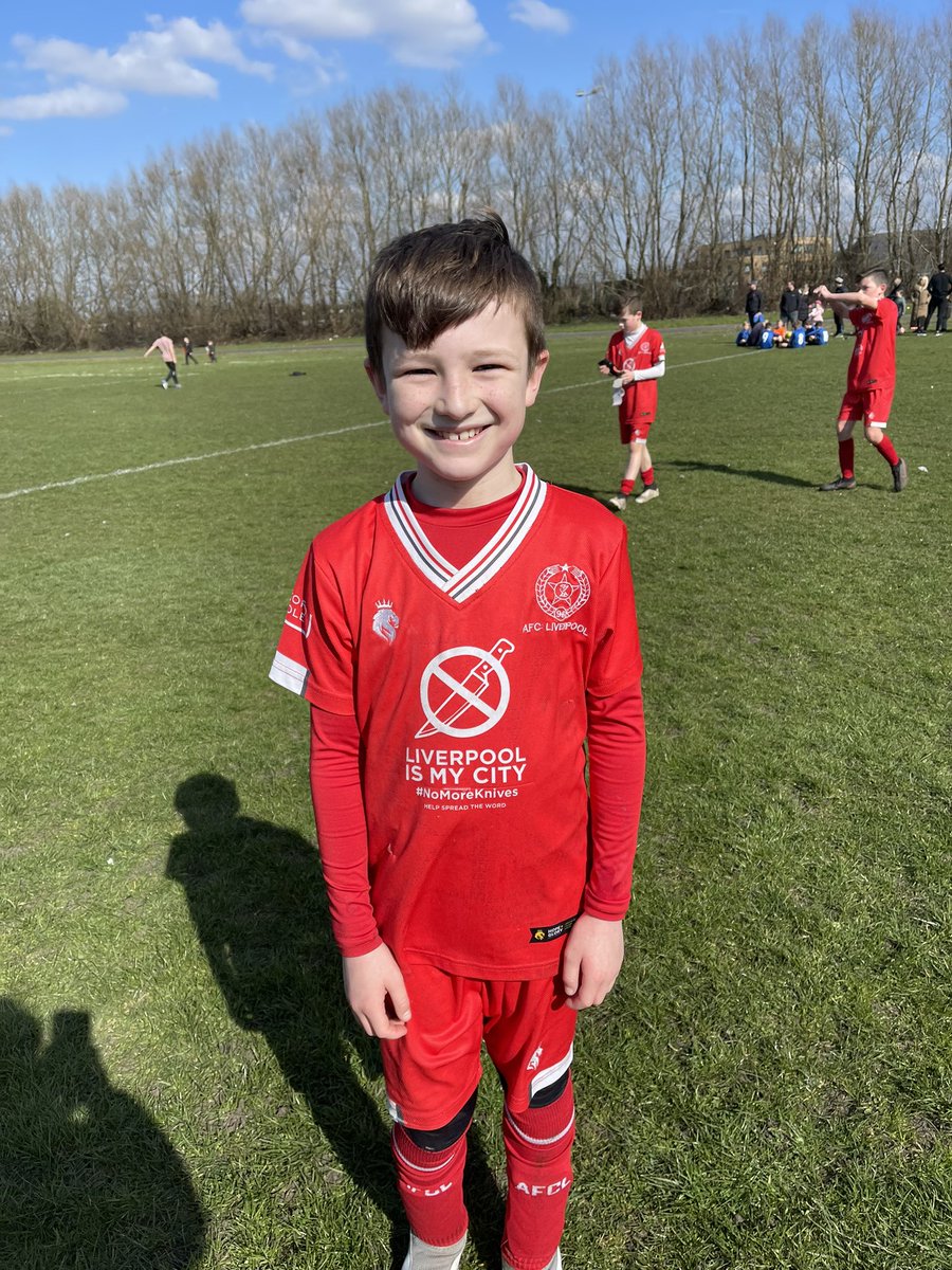 SianJones9814's tweet photo. Great game today and this little MOM 🌟 played amazing. Well done kid. Well done boys 👏🏼👏🏼⚽️⚽️ @kj_1878 @AFCLiverpoolYth https://t.co/MPBA0kgaV0