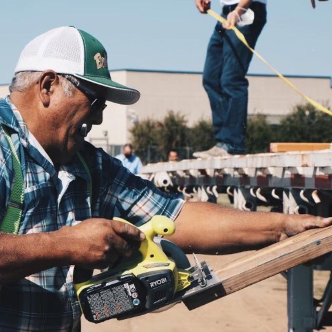 Henry Galan from Le Grand does everything possible to help support the <a href="/LGHSFFA/">Le Grand FFA</a> chapter, and that’s why he was named as the Central Region’s Star Support Staff! Thank you for everything that you’ve done and continue to do for Le Grand FFA and congratulations on this achievement.
