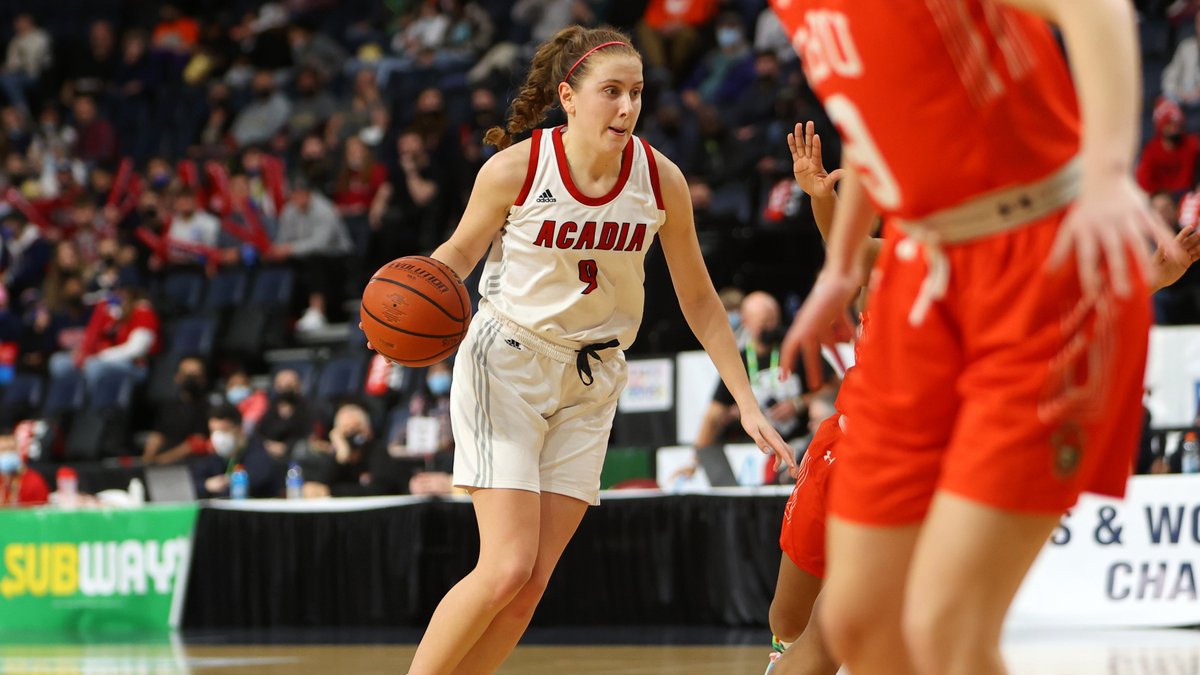 Congratulations to the <a href="/AcadiaAthletics/">Acadia Athletics</a> Axewomen, who made a dramatic comeback over <a href="/gocapersgo/">CBU CAPERS</a> to win the 2022 Subway AUS Championship! 

👉Championship recap: tinyurl.com/5n7uufnc
📸: Nick Pearce