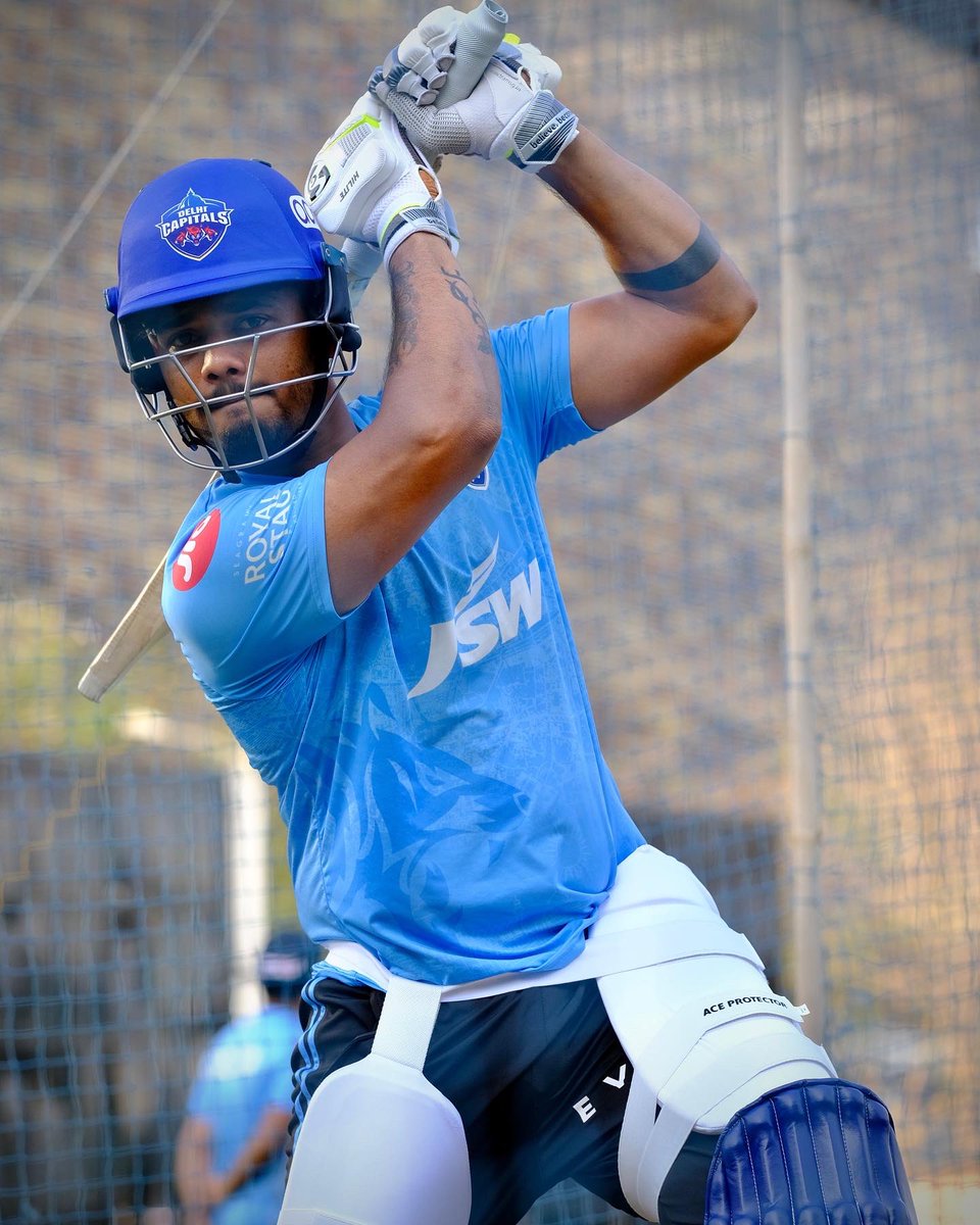 ripalpatel28's tweet photo. Bring it on!

#YehHaiNayiDilli  @DelhiCapitals https://t.co/7XHaE2wJ7W
