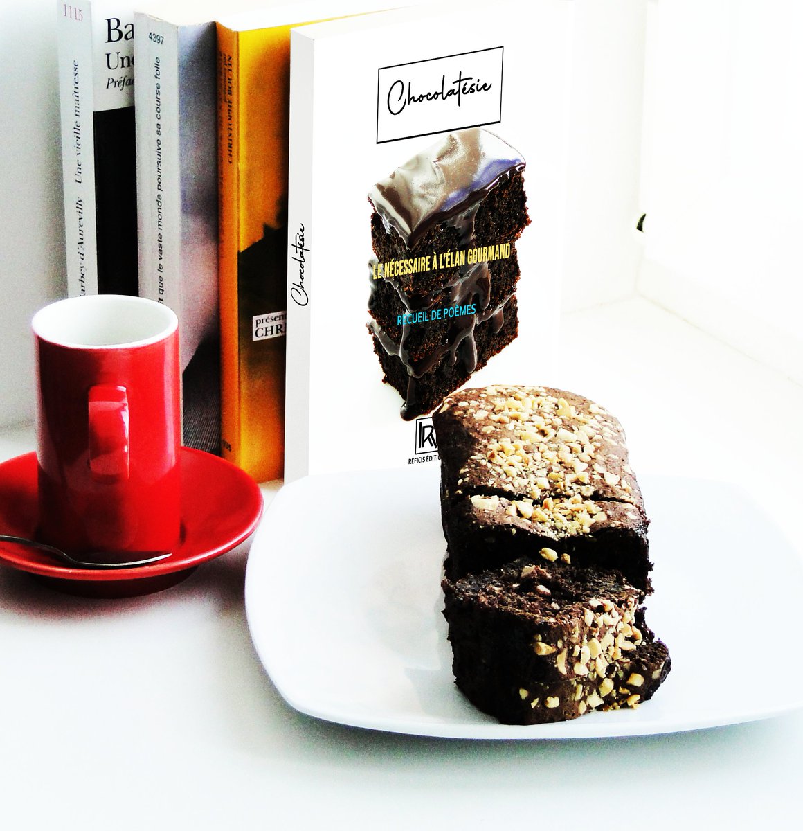 chocolatesie's tweet photo. Pause littéraire chocolatée...
#Chocolate #chocolat #chocolatlitteraire #chocolatpoetique #chocolatdelecture  #swiss #chocolatesie #swisschocolate #cacao #sustainable #cocoa #organic #luxury #luxe #lecture #lire #poesie #poetry #art #gourmet #books #poemes #livres https://t.co/a61xMllw74