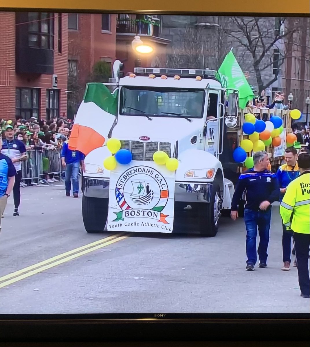BostonGAC's tweet photo. Marching in the Boston St. Patrick’s Parade! https://t.co/FaXmk4bjE1