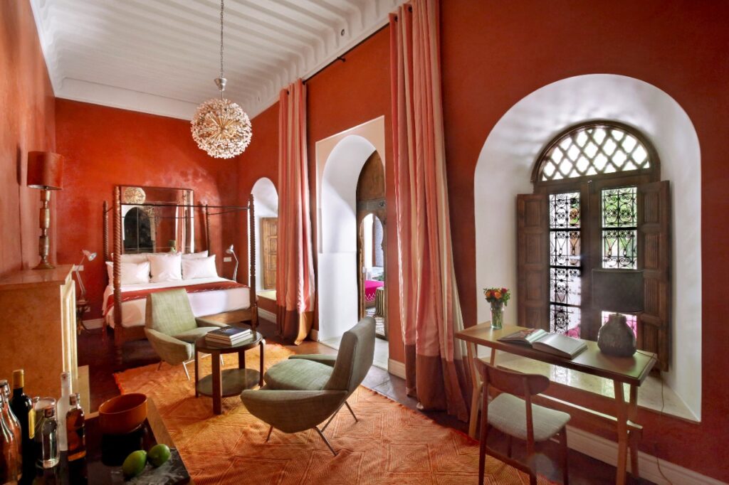 aemagazine's tweet photo. Riad El Fenn - Marrakech 🌴 : plus qu’un hôtel, ce bijou muséal saura vous charmer par ses innombrables atouts. #designmaroc
◾️ https://t.co/LobNe7H8EL https://t.co/Skjk4I7EYN