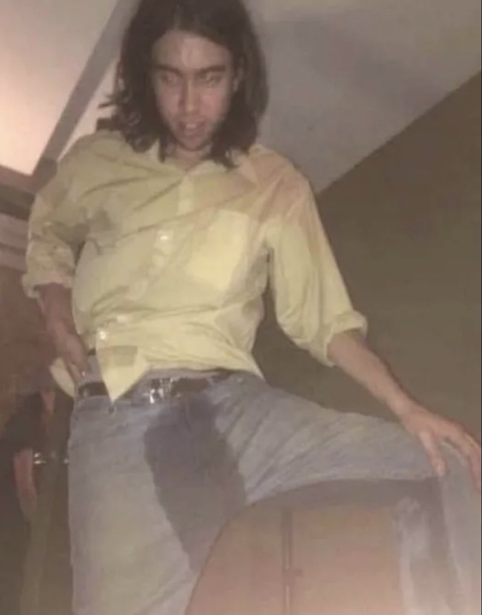 RedFoxHotSauce's tweet photo. @KAMRLocal4News #Texas Governor candidate @BetoORourke making a “piss” stop in his own pants. Only idiots would vote for this mentally unfit fool. #TexasDeservesBetter https://t.co/TBrIjTu00I