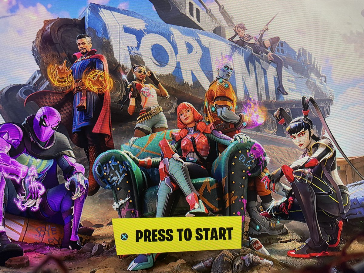 TacoBunNonsense's tweet photo. It’s on! #FortniteSeason2 WE’ll see ya on the ground! #divein #getplayed #littyprettykitty #tacobunnonsense https://t.co/0u0AWGgQ2p