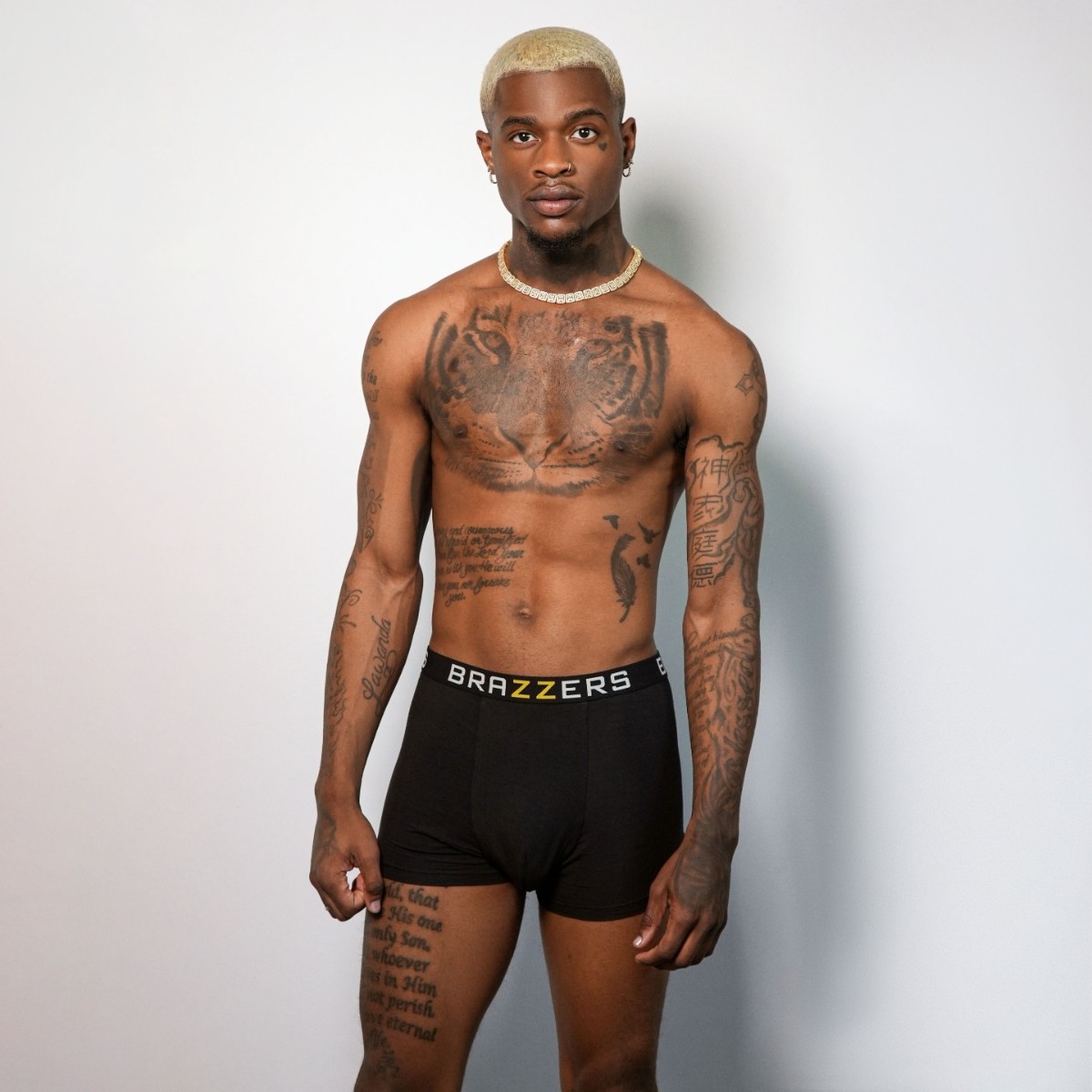 officialzzstore on X: Who's hungry for an afternoon snack? @DayskiiD @ Brazzers Shop men's boxer briefs;  #zzswag   / X