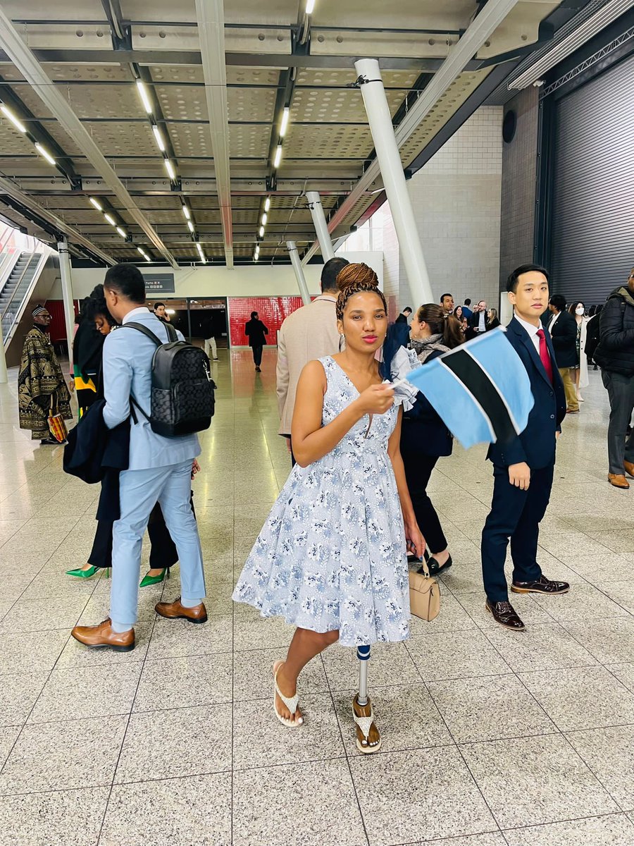machalobs's tweet photo. Yesterday, I attended the 2021/22 Chevening Summit. A very big Chevening event, a very good opportunity to network and meet change makers, activists, etc. A group of diverse people, tackling different issues. 
Chevening is for all!
#chevening 
#iamchevening 
#CheveningSummit2022 https://t.co/lh7jbslamP