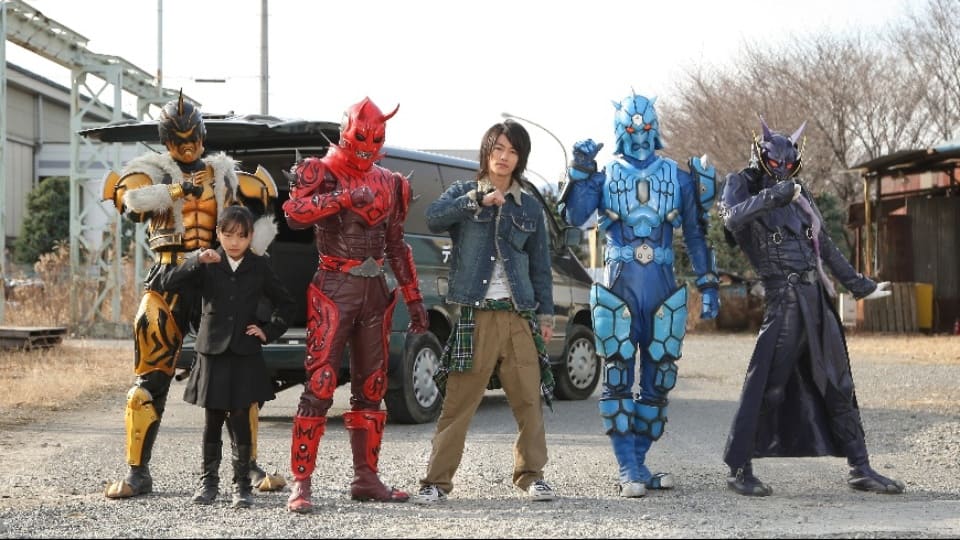 Kamen rider the movie. Мир камен райдер. Geats. Guynon. Kamen rider zero one realizing hopper.