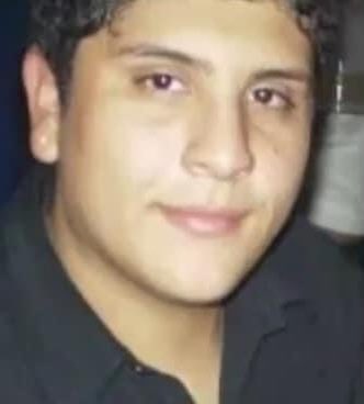 pimpicolombo's tweet photo. Emanuel Vera no se llamaba Federico Aramburu,tampoco formaba parte de los Pumas ni lo atacaron en Paris.A Ema lo mataron cuando salía del boliche después de una estupida pelea. Tenía 18 años,al día siguiente empezaba a trabajar en el Astillero Río Santiago. Hace años sin Justicia https://t.co/4uyC2joB2W
