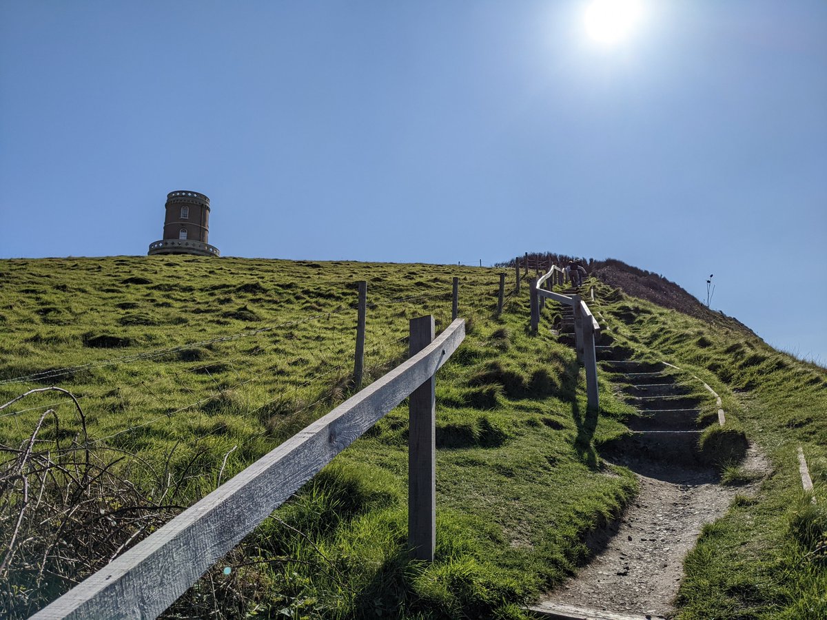 WendyCherries's tweet photo. Glorious day today
#clavelltower @AlexisGreenTV @BBCSouthNews https://t.co/myPBPR2d9l