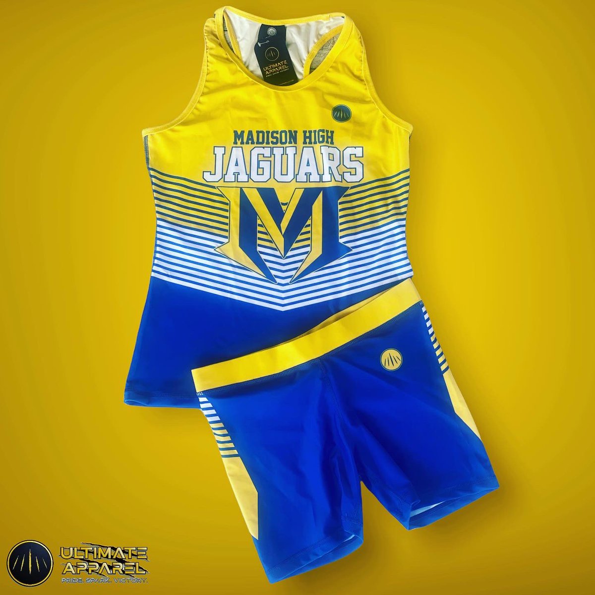 UApparelBrand's tweet photo. Proof is in the progress, money’s not an object. 🏆🏁 
——————
If your team needs high-quality, fashionable, and affordable apparel, contact us👌🏾 
https://t.co/xkfhWMKCtH
#Pride #Spark #Victory #SportsApparel #LouisianaSports #RT #Like https://t.co/JpFNrKgznA
