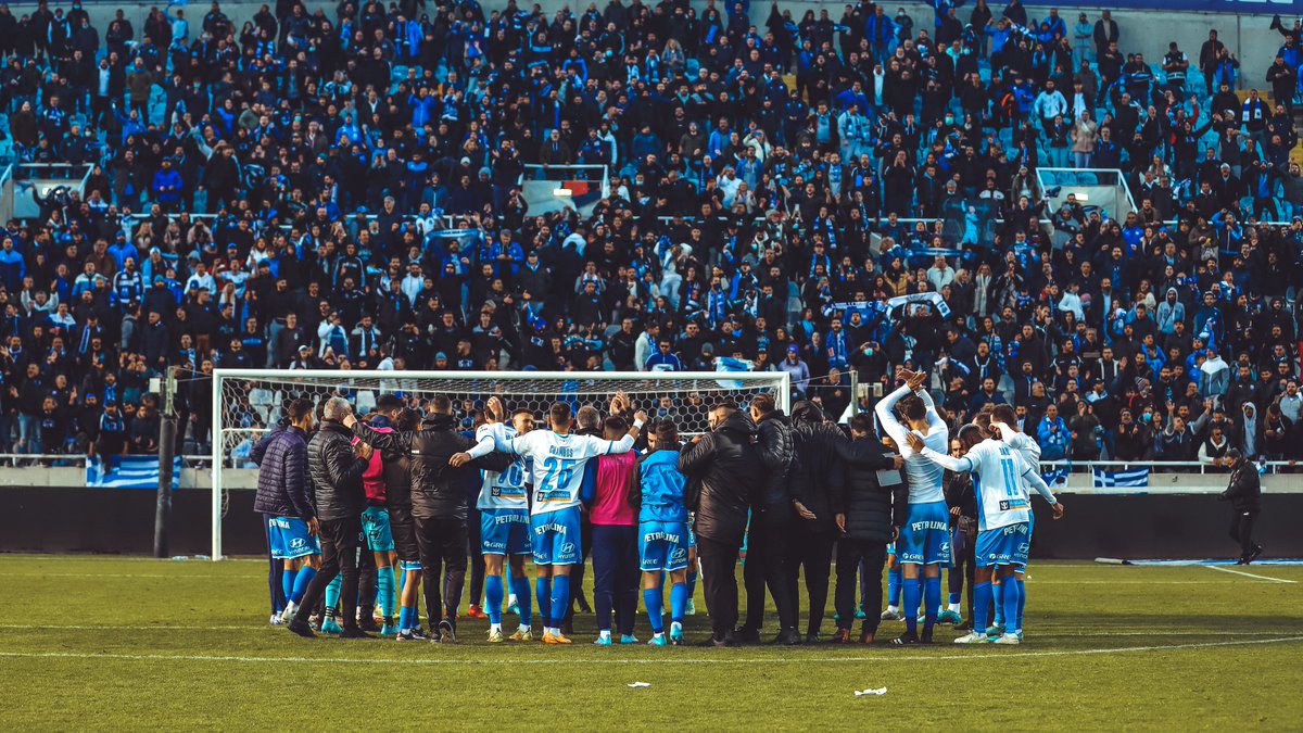 APOLLONOFFICIAL's tweet photo. Τρομερή στήριξη, αστείρευτο ΠΑΘΟΣ από τους μεγάλους νικητές στις εξέδρες του ΓΣΠ! Η παρουσία σας μας γέμισε αυτοπεποίθηση!

Νικητές στις εξέδρες, πρωτοπόροι στην βαθμολογία!

Συνεχίζουμε ενωμένοι! 🔵⚪

#ApollonFC #WeAreOne #WeAreApollon https://t.co/SbfNxMgvjn