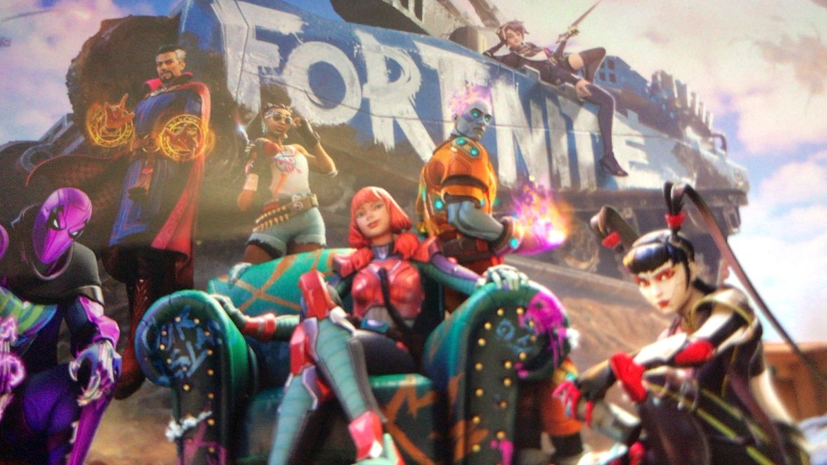 DripzGamez's tweet photo. @FortniteStatus I’m just get stuck on this checking epic service https://t.co/HaNpVRaSEp