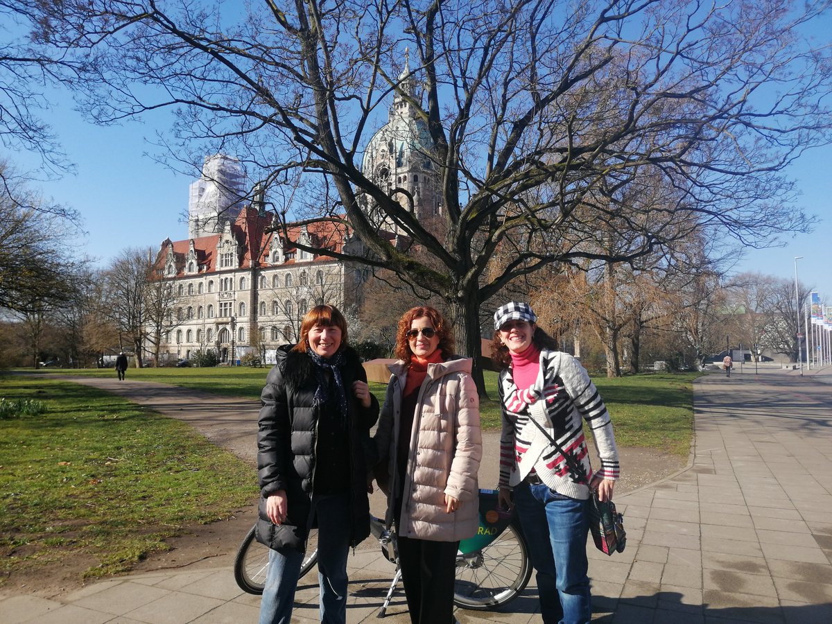 iesjorgejuansf's tweet photo. Finaliza la semana de Jobshadowing en el instituto de Hannover.
https://t.co/g5NcYF9F6J
#Goetheschule #ErasmusPlus https://t.co/YN3G1KPdBI