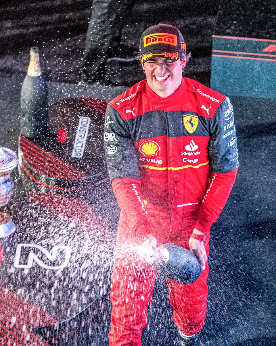 Carlossainz55's tweet photo. We are back!! Forza Ferrari!🌶🇮🇹                
-
@ScuderiaFerrari 
#essereFerrari 
#Carlossainz https://t.co/vIydf5daLa