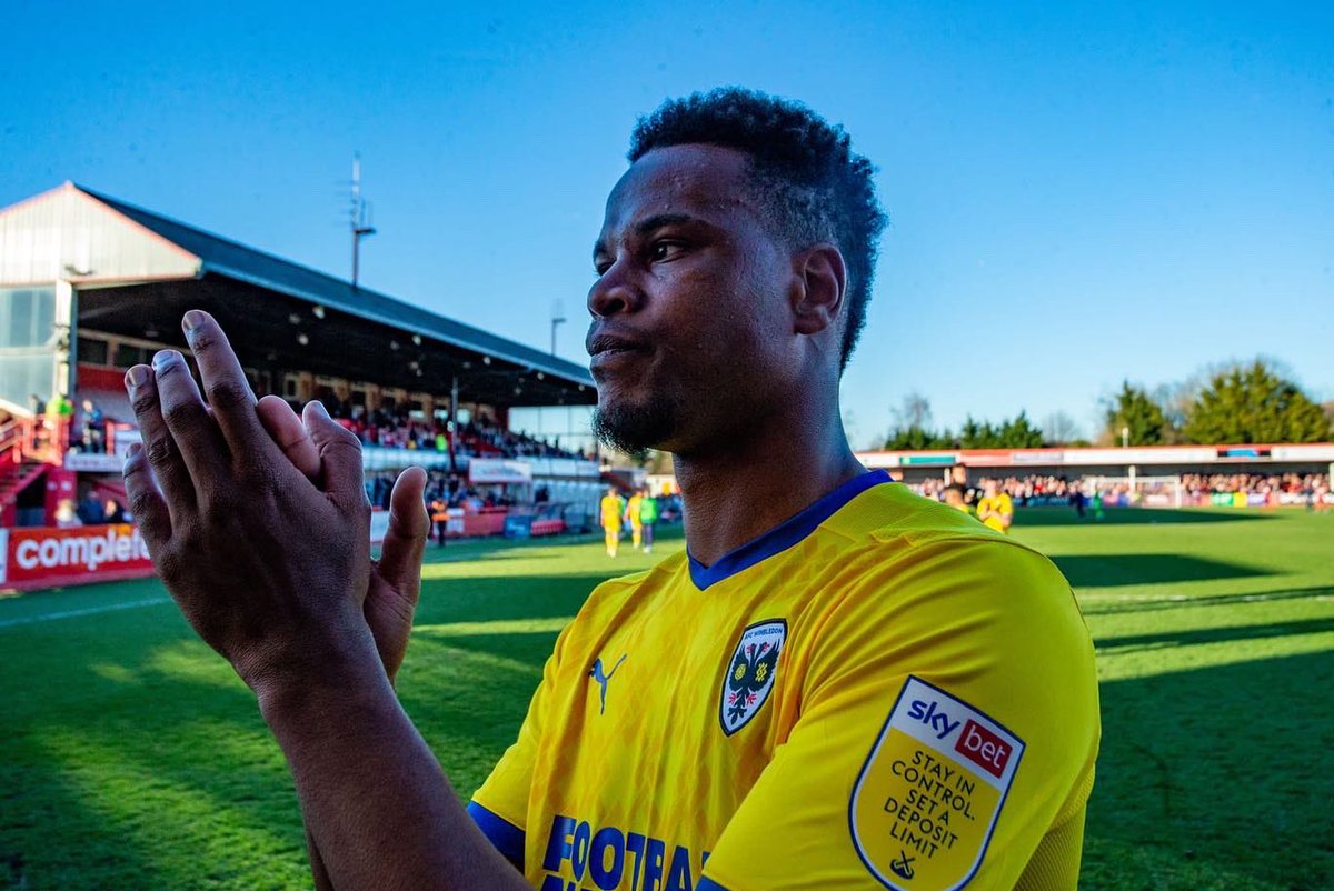 DerickOsei10's tweet photo. Happy to have been able to make my first minutes under the colors of the AFC Wimbledon. Disappointed with the final result, but already focused on the next match. Thanks to the fans for their support 👏🏾 #DOY46 https://t.co/Pd4jijWqzq