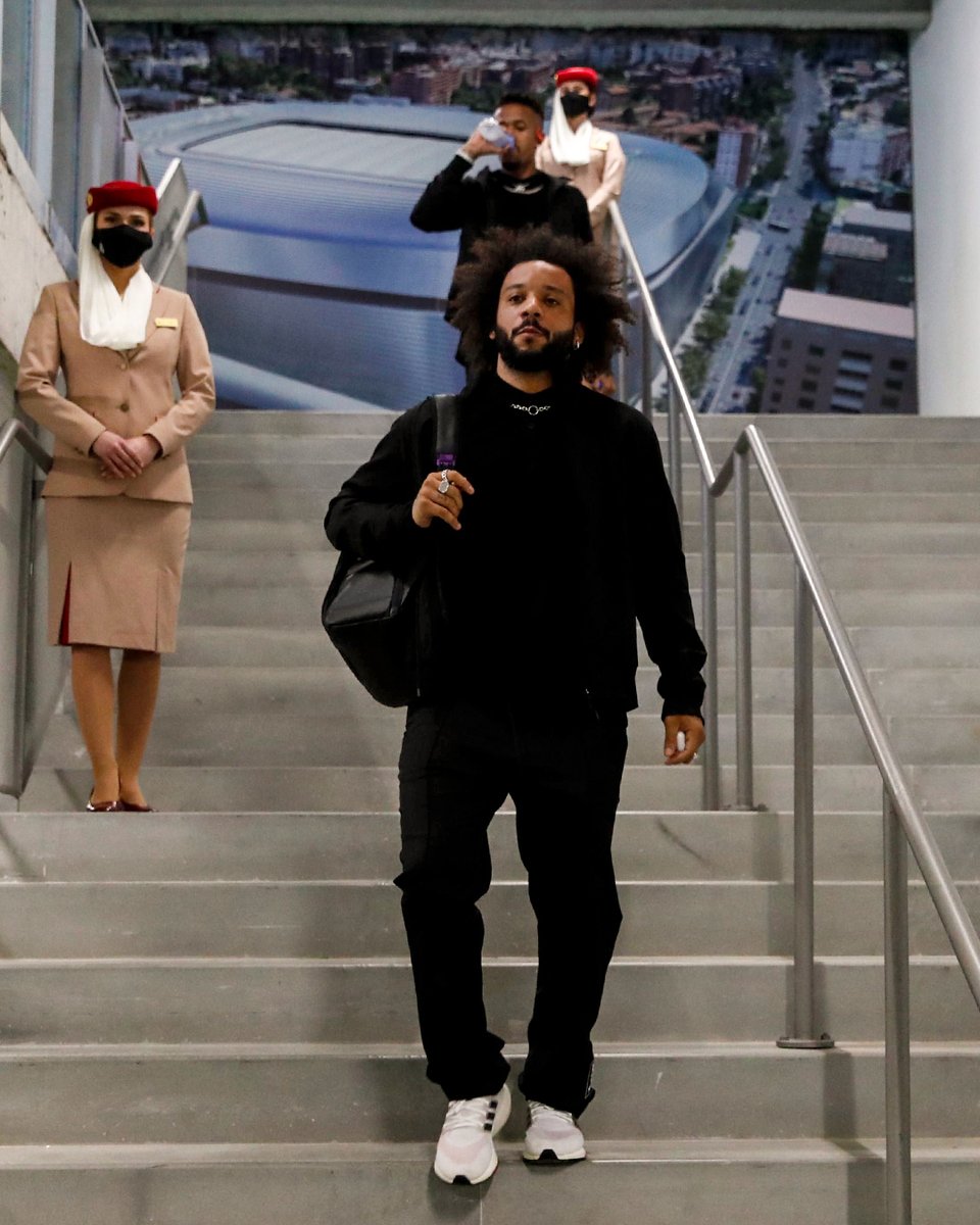 realmadrid's tweet photo. 😎 @MarceloM12
😎 @edermilitao
#ElClásico | @adidasfootball https://t.co/TWdCpiOUYL