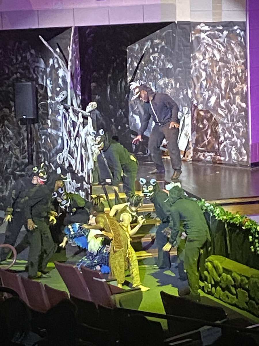 NWJagsAP's tweet photo. The acting, the singing, the costumes, the lights..all amazing! If you missed The Lion Kimd this weekend, make sure you check it out next weekend! https://t.co/qlrWGhpmJ7