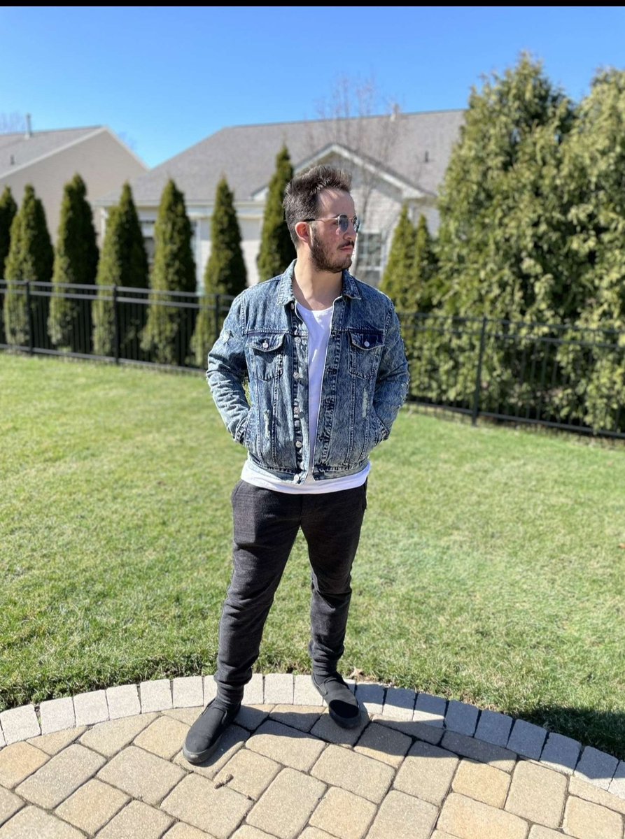 Brodeyy_51's tweet photo. Photoshoot https://t.co/EHYhJrCTKb