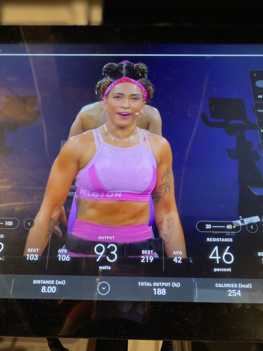 KatieGaylord1's tweet image. “Movement is medicine”- Robin A.
#peleton 
Yes, Ma’am!